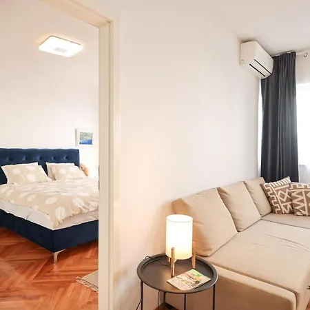 Casa Della Nonna Old Town Apartment